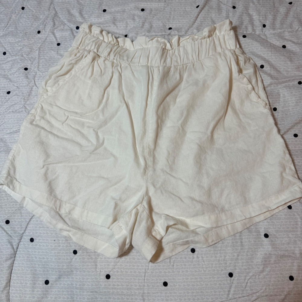Happily Grey Linen Blend Paperbag Waist Shorts Cream White Womens Large RN160656